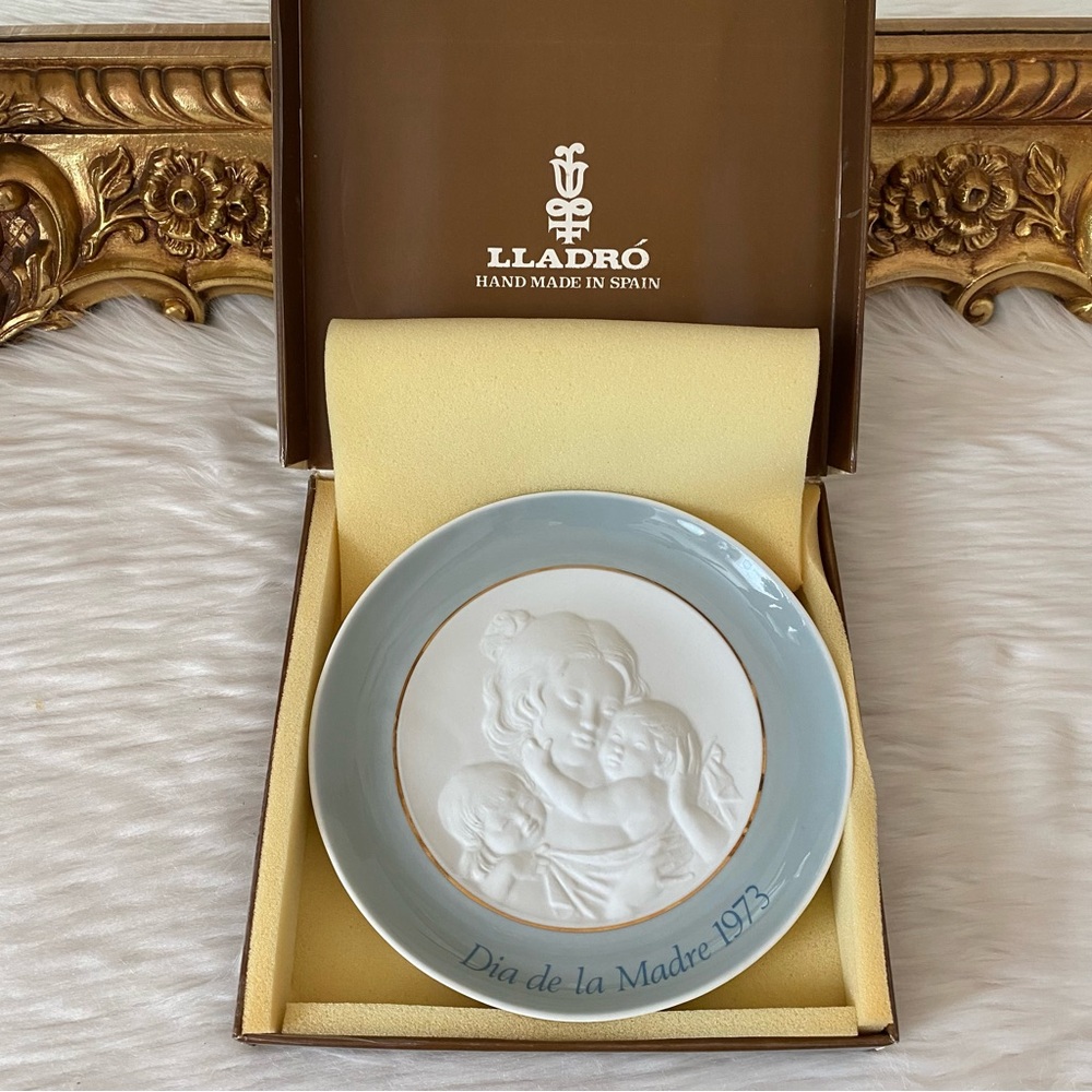 LLADRO Mothers Day Dia de La Madre 1973 Vintage Plate